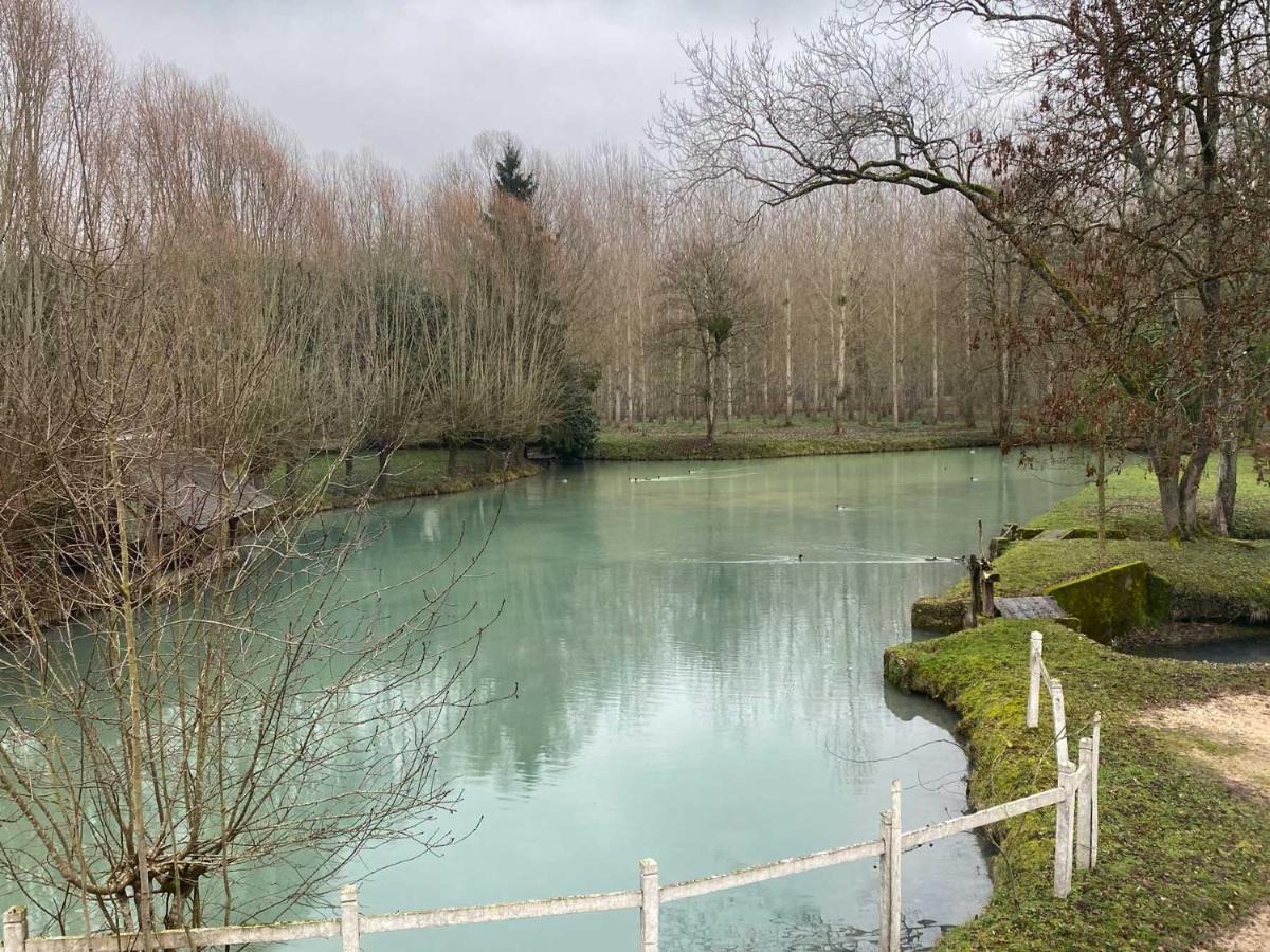 مبيت وإفطار Monteaux Le Moulin De Pasnel المظهر الخارجي الصورة
